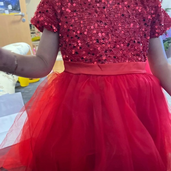 Girls dresses brand new 6-7 years - Picture 6 of 7